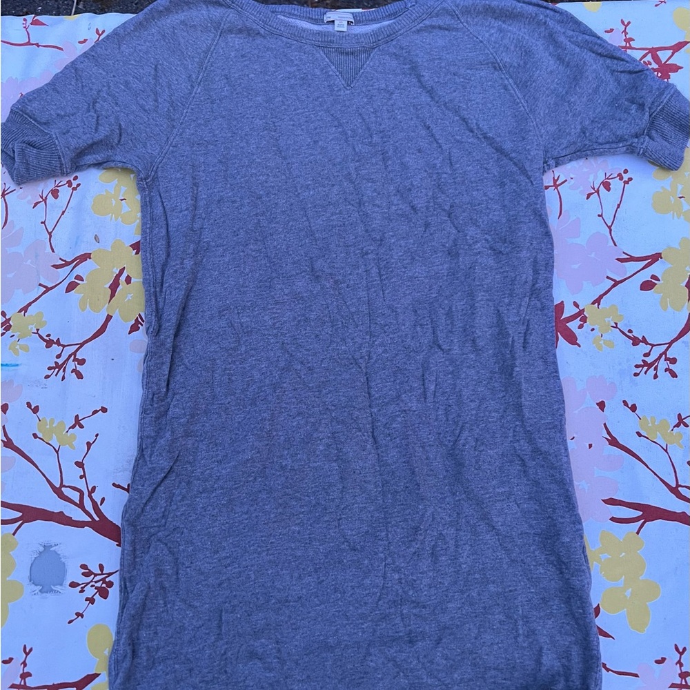 Gap Gray Sweatshirt Size XS
